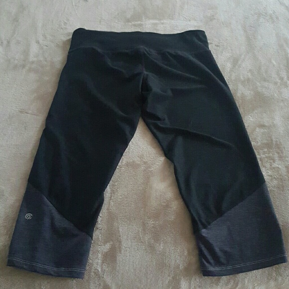 Champion capri yoga pants - Picture 2 of 3